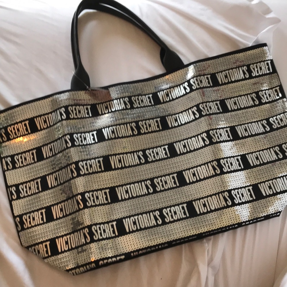 Victoria Secret Tote NWT